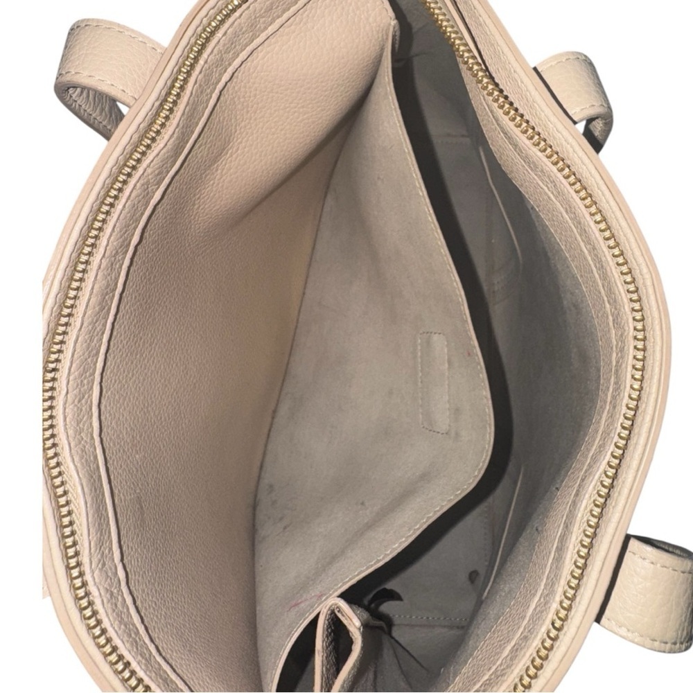Furla Leather Ivory Perla Shoulder Tote Minimalist Classic Elegant Gold Hardware - Picture 10 of 13